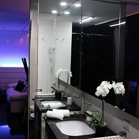 Luxury 2 Min Dal Politeama - Free Parking Appartamento *