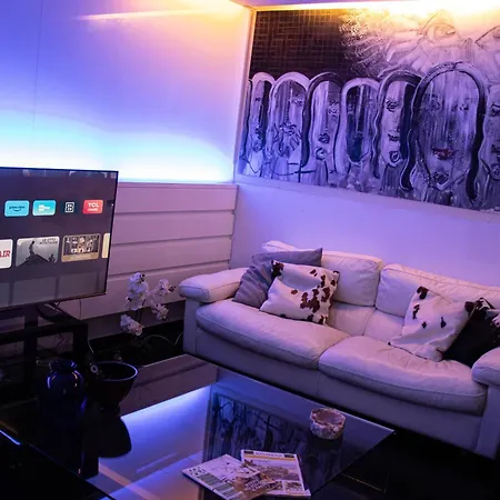 Luxury 2 Min Dal Politeama - Free Parking Palermo