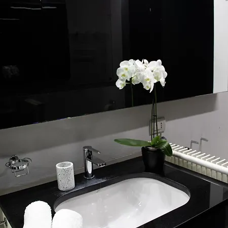 Luxury 2 Min Dal Politeama - Free Parking